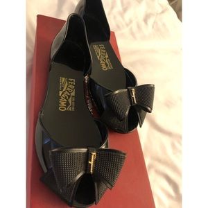 Salvatore Ferragamo Barbados jelly flats